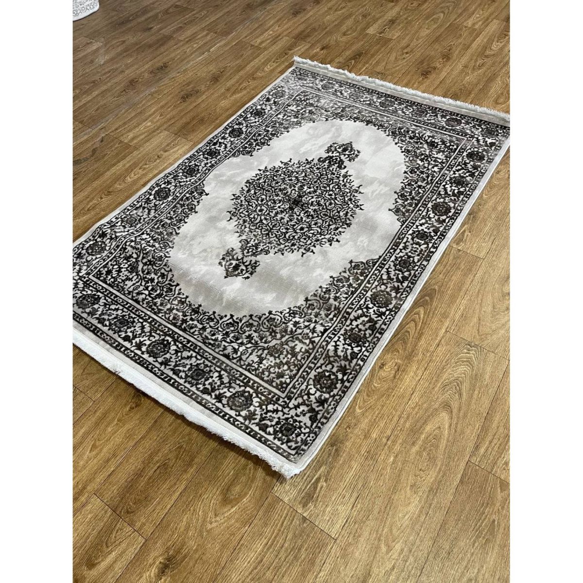 Килим Greencarpet Beyonce 09328B D.GREY/D.GREY