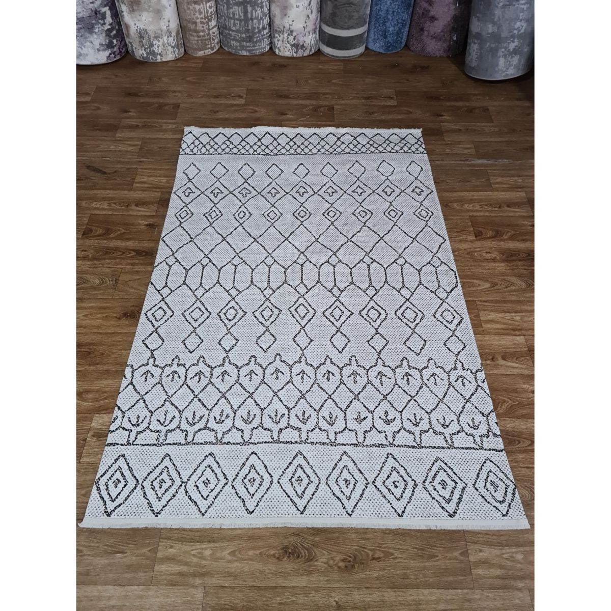 Килим Greencarpet Dekoratif MT0007 BEIGE/BLACK