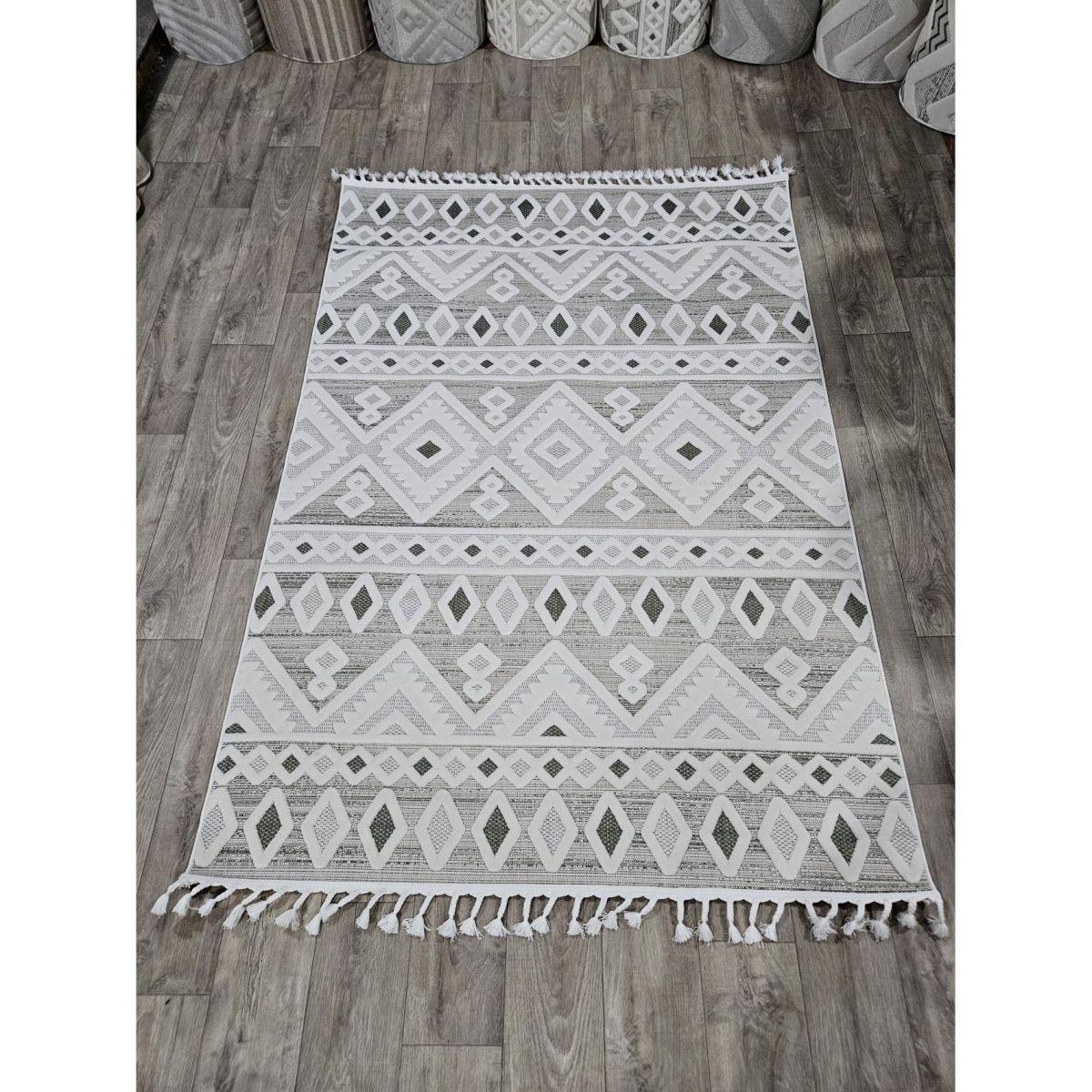 Килим Greencarpet Dolche 4198A GREEN / CREAM