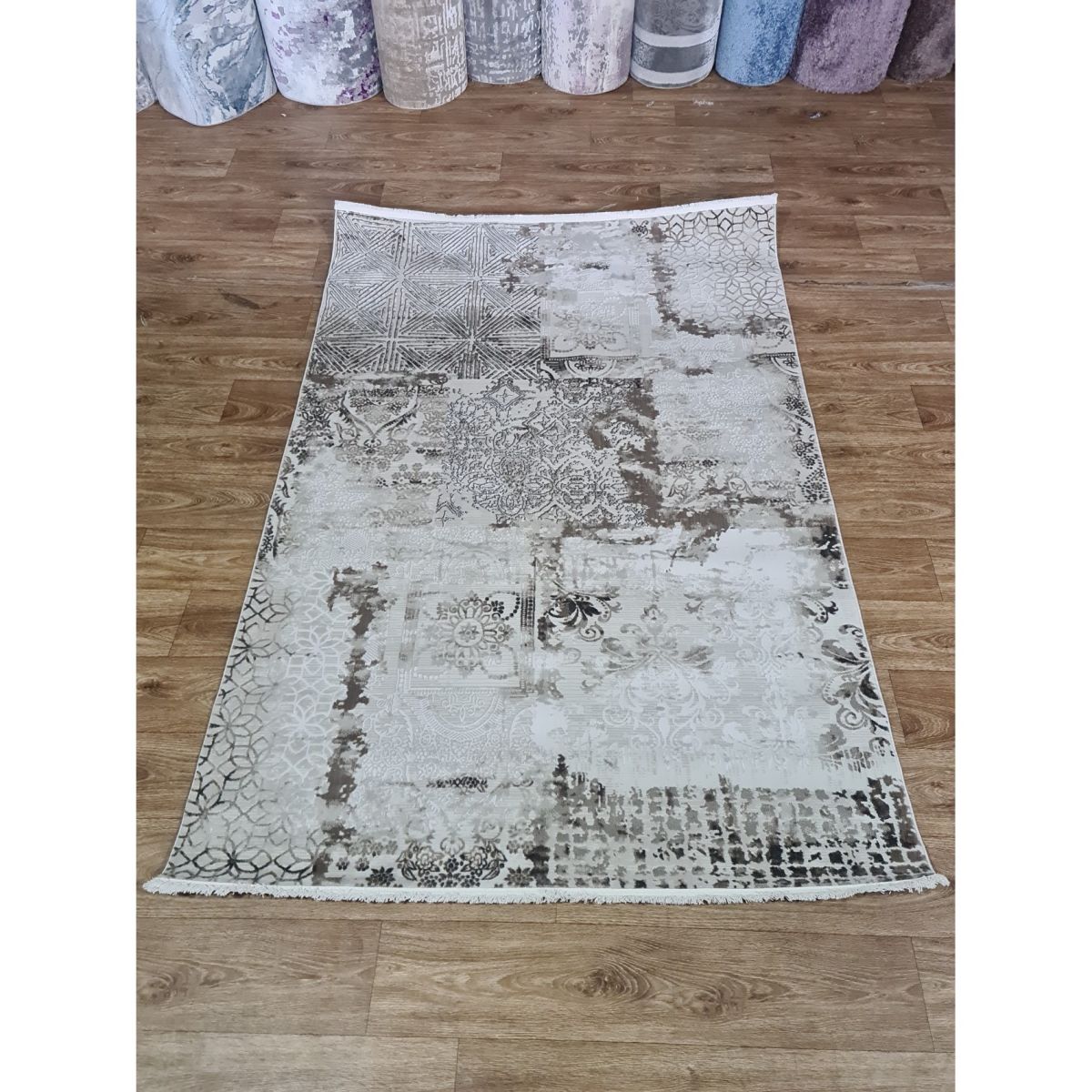 Килим Greencarpet Imparator 04422B CREAM / BEIGE