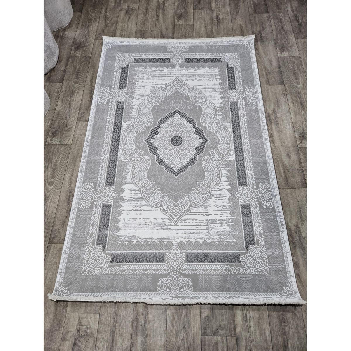 Килим Greencarpet MONOX T066A CREAM / SILVER