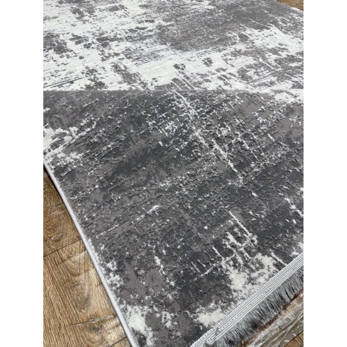 Килим Greencarpet Odessa E319AG L.GREY/C.POLY.GREY