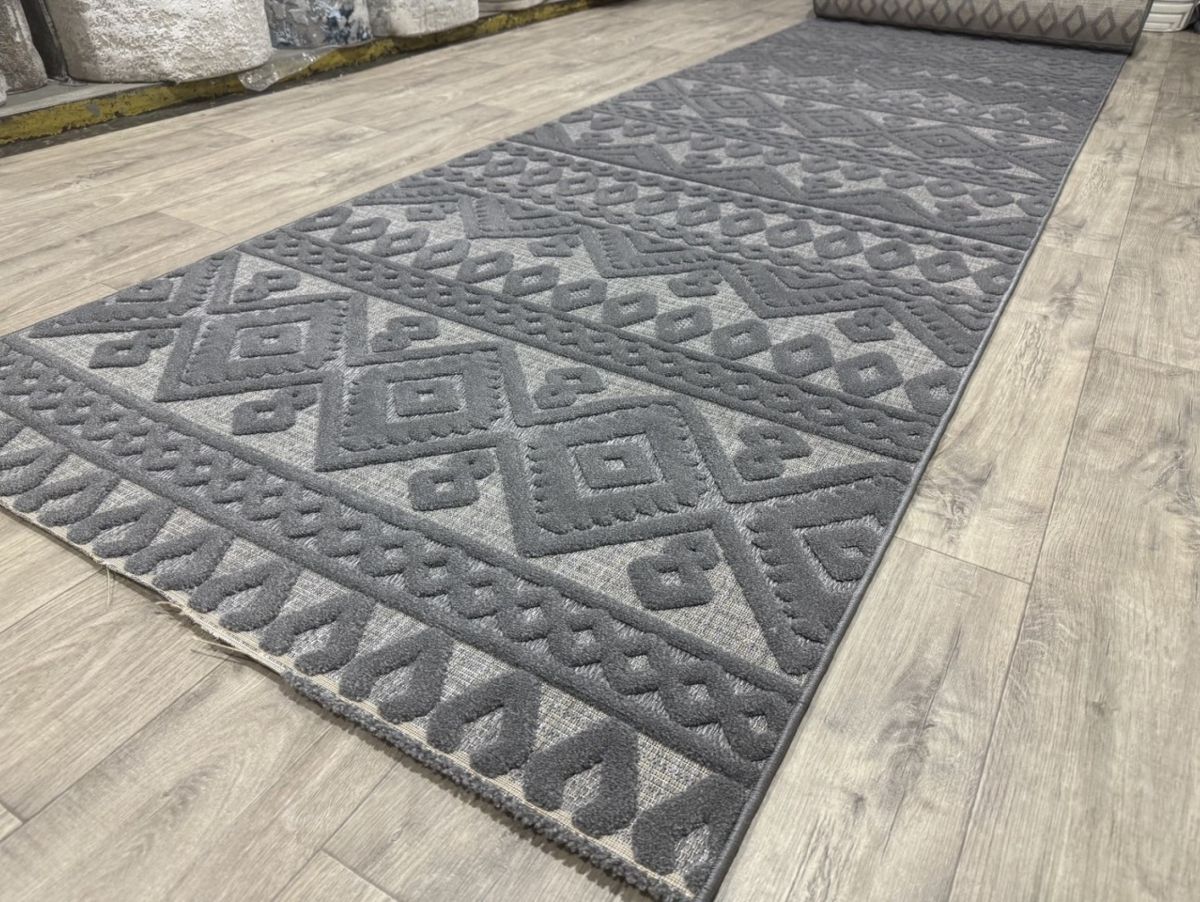 Килимова доріжка Greencarpet Dolche 4198A ANTRACITE/ANTRACITE