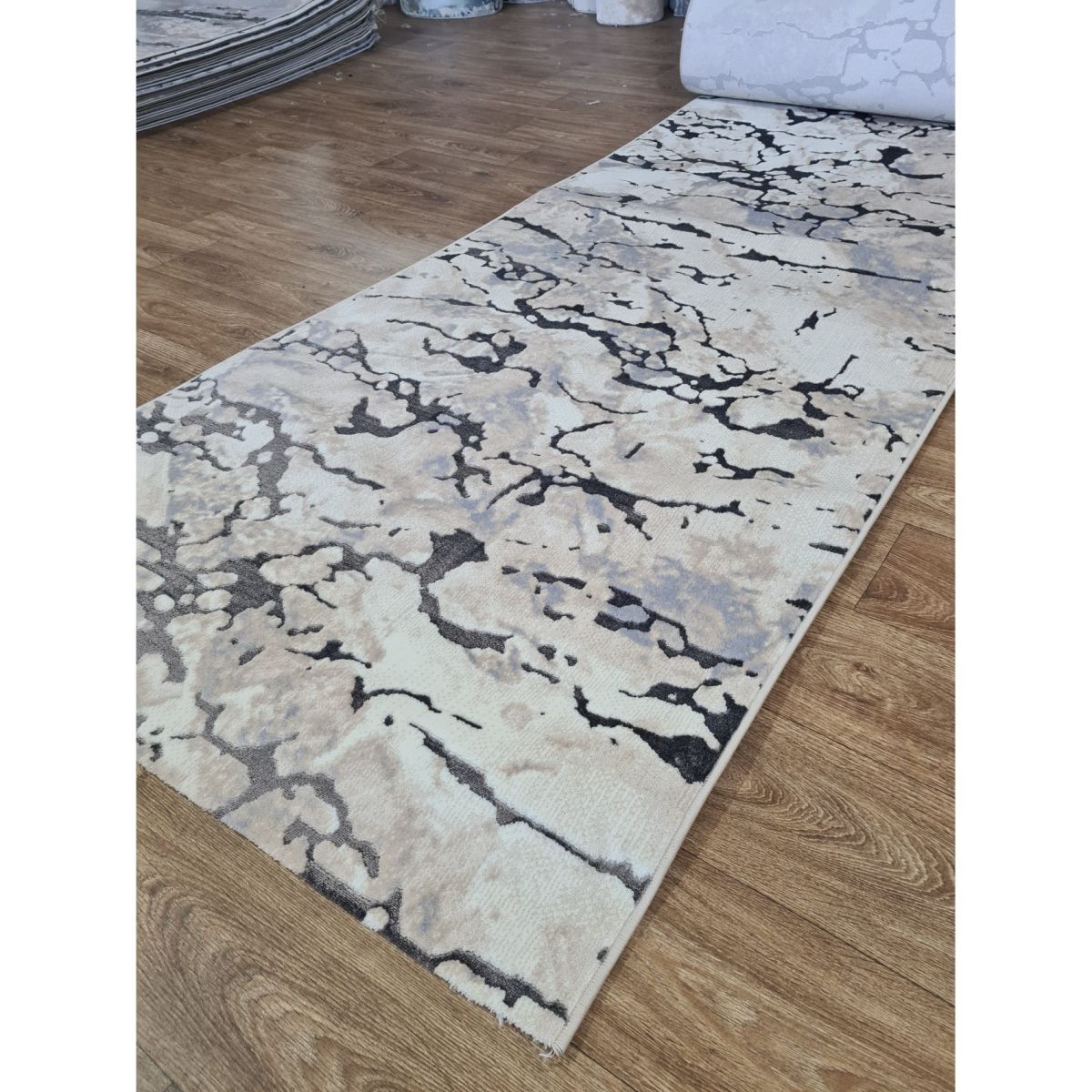 Ковровая дорожка Greencarpet Moda 3831A BEIGE / L.GREY