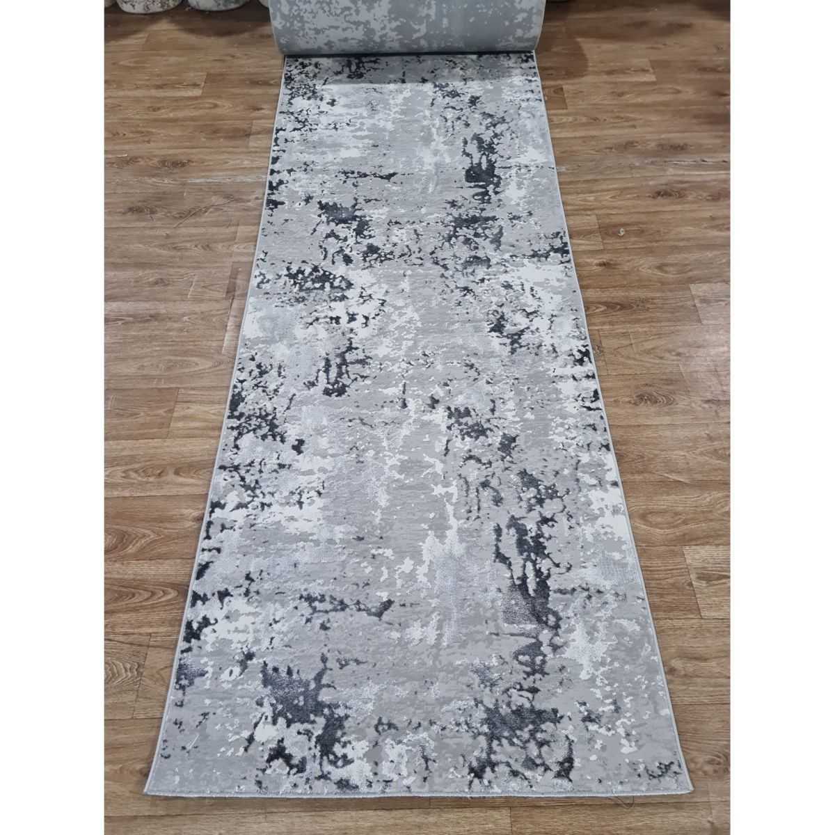 Ковровая дорожка Greencarpet Moda 8241A CREAM / ICE GREY