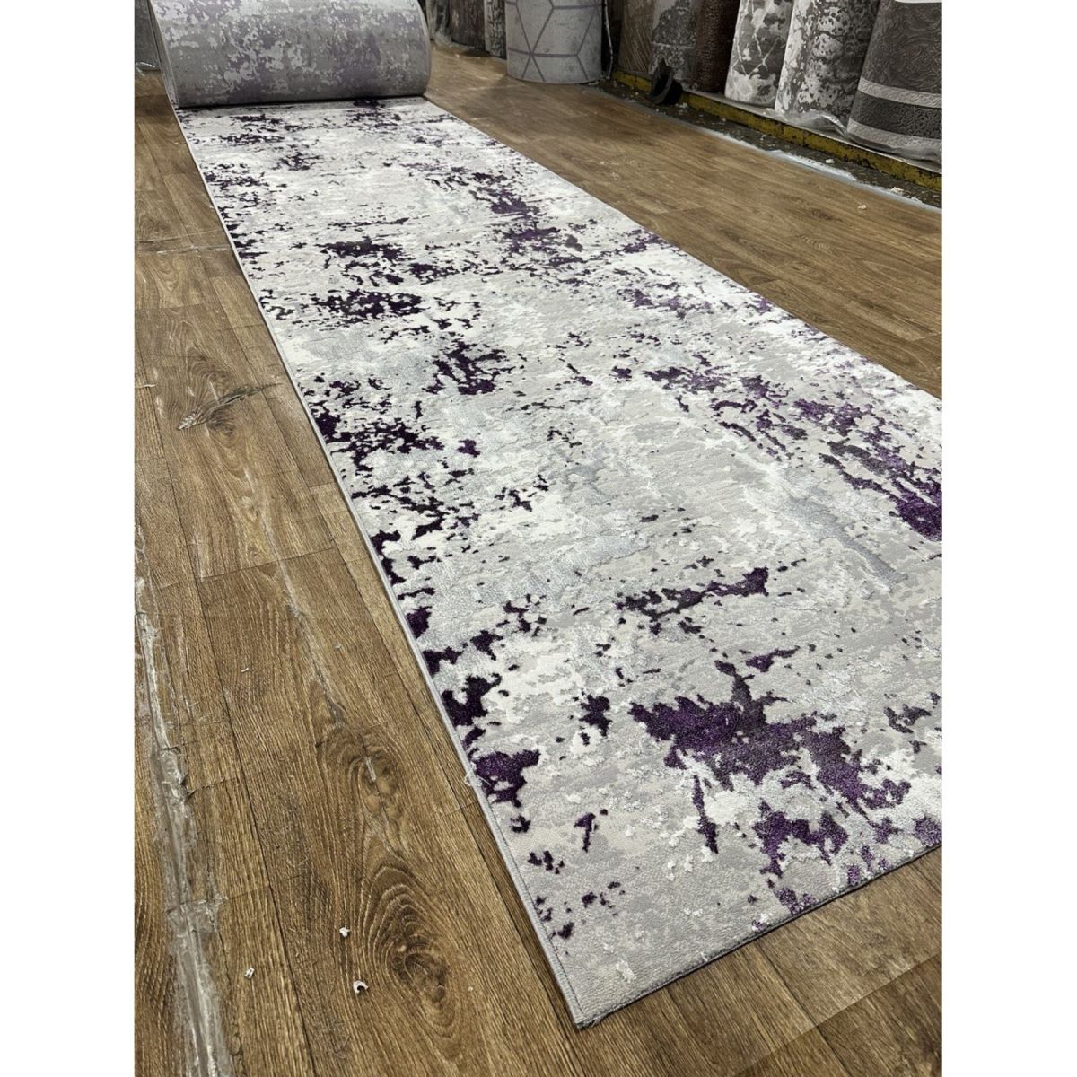 Ковровая дорожка Greencarpet Moda 8241A LILAC/L.GREY