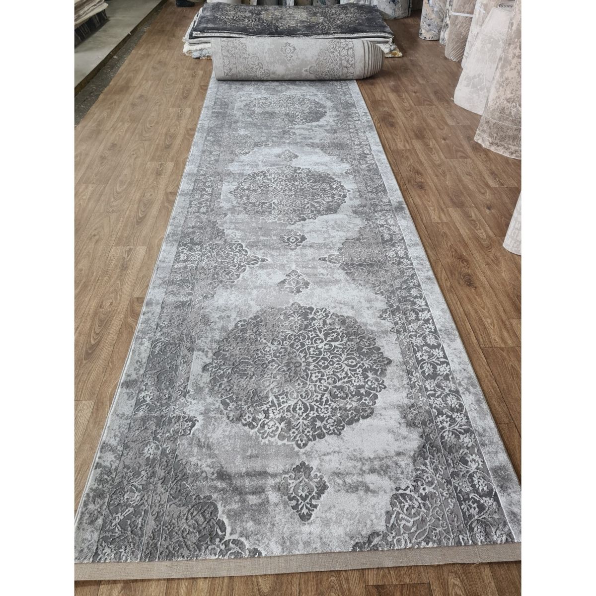 Килимова доріжка Greencarpet Odessa 08126H P.GREY / C. POLY. GREY