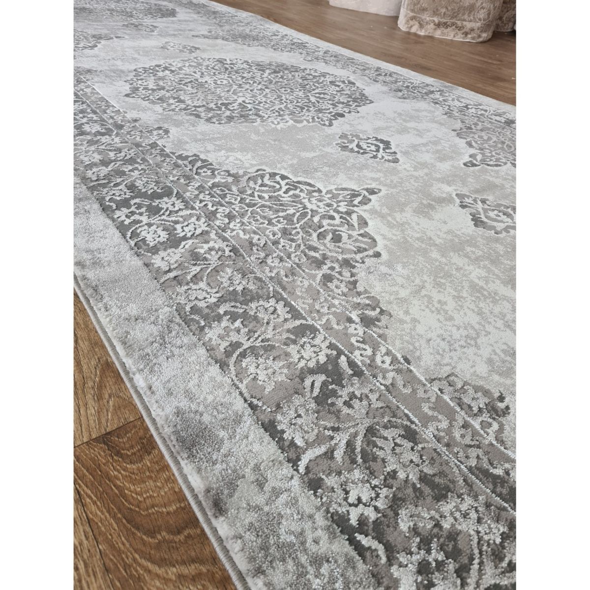 Килимова доріжка Greencarpet Odessa 08126H P.GREY / C. POLY. GREY