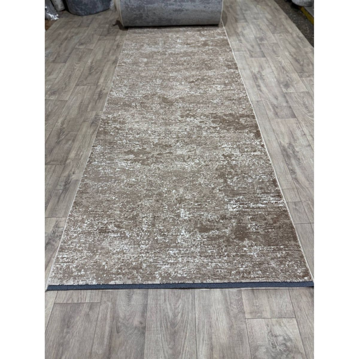 Килимова доріжка Greencarpet Odessa Plus 14529A L.BROWN