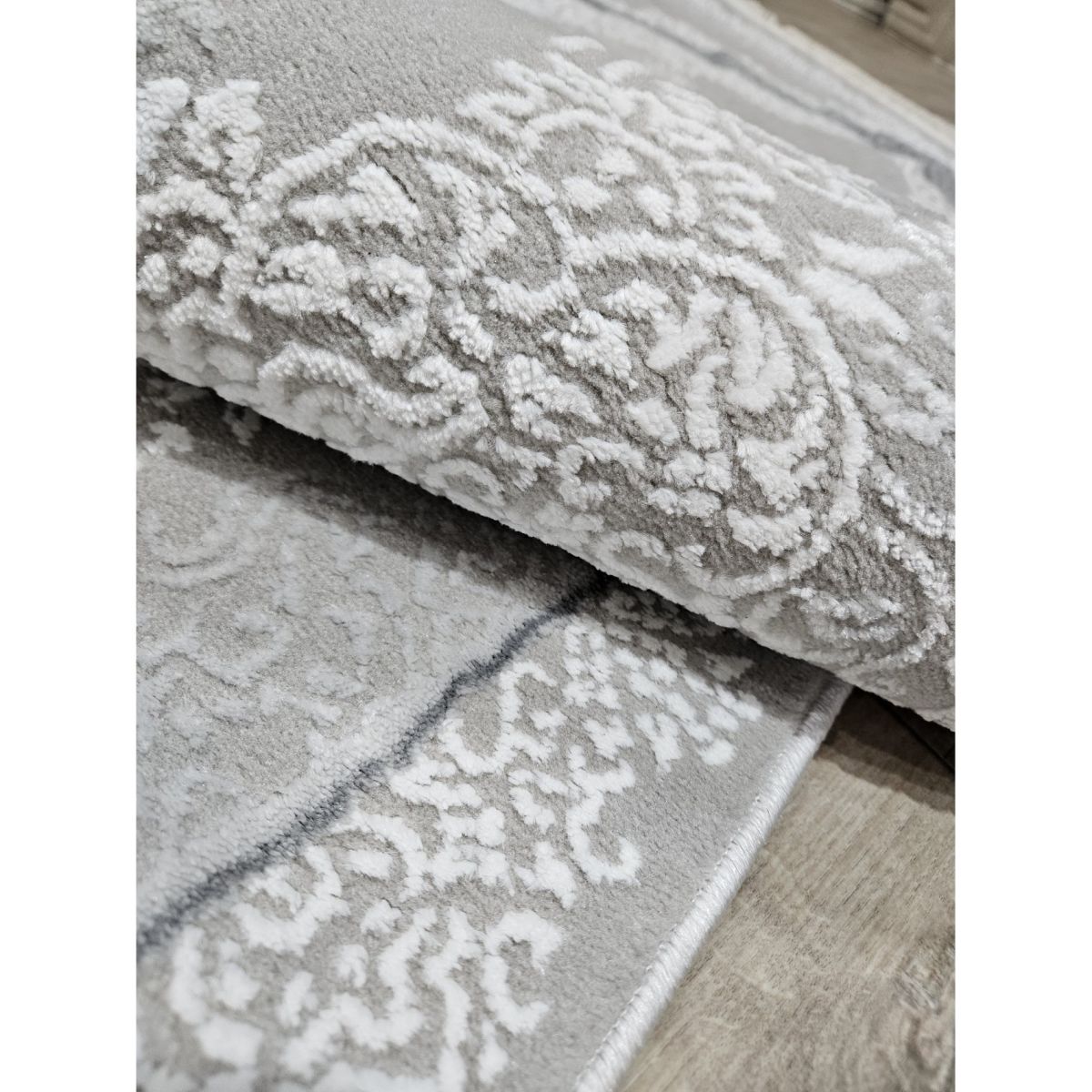 Килим Greencarpet MONOX T064B CREAM / SILVER