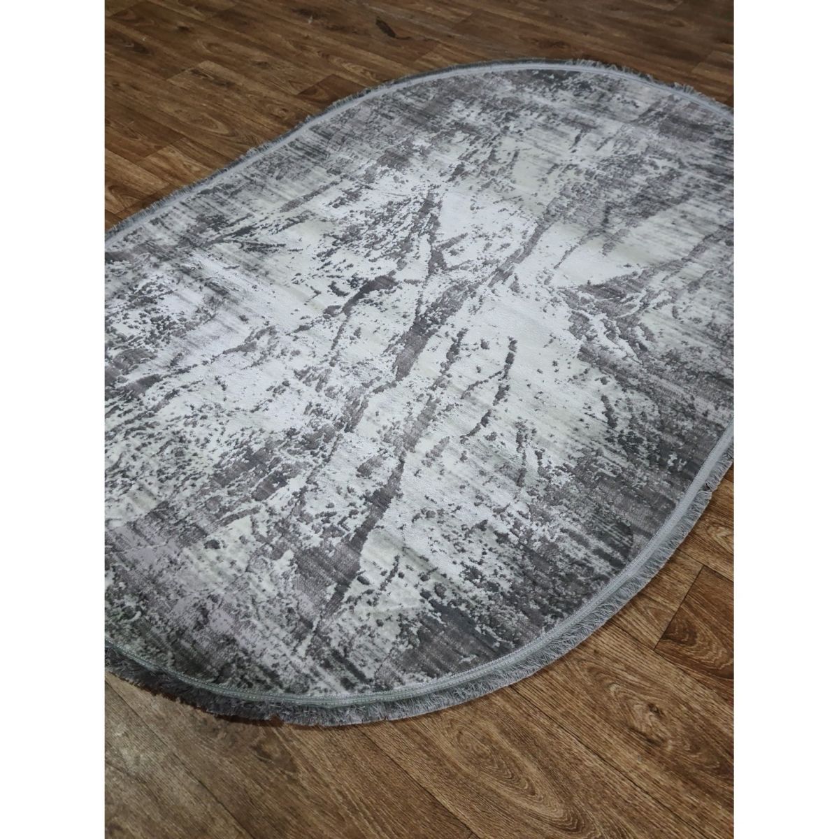 Килим Greencarpet Odessa E233AG C.POLY.L.GREY/CREAM