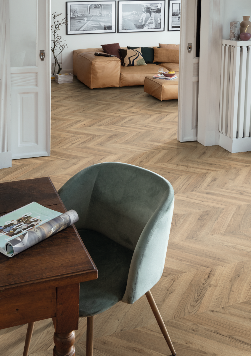 Ламінат Egger Kingsize EL203F Дуб Ріллінгтон темний