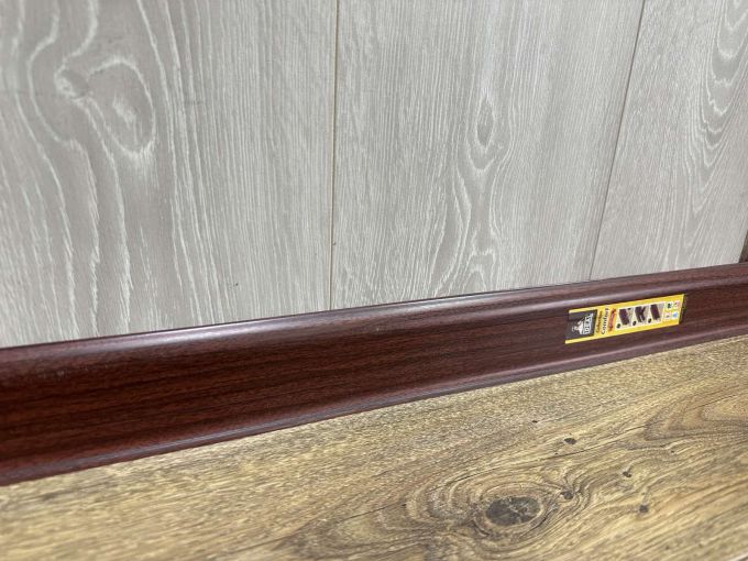 Плінтус Ідеал Махагон (346)