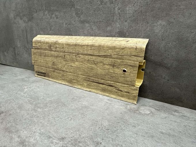 Плінтус Salag SG 75 J6 Windsor Oak