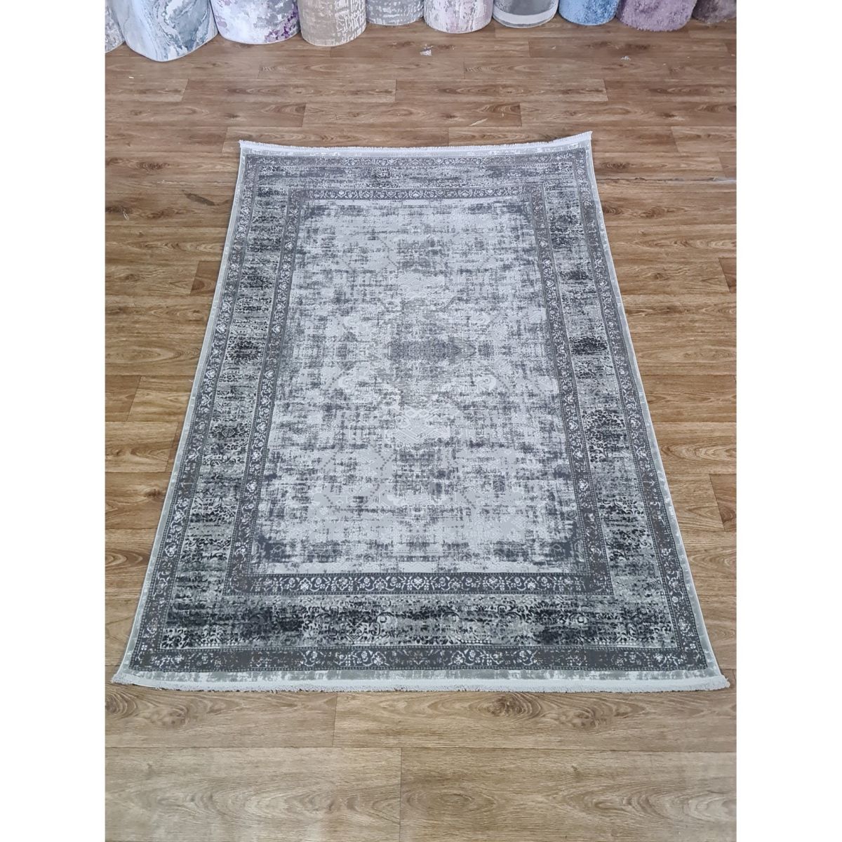 Ковёр Greencarpet Imparator 04373E L.GREY